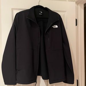 Men’s North Face jacket.